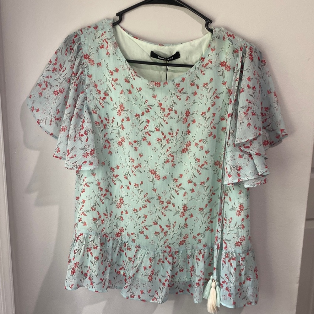 Sugar Lips Floral Tassel Sleeve Top